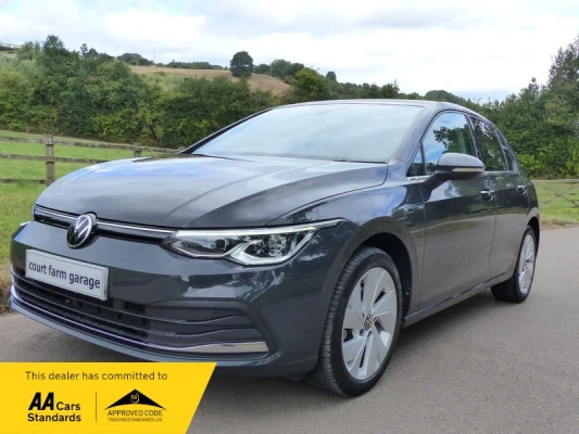 Volkswagen Golf STYLE TSI