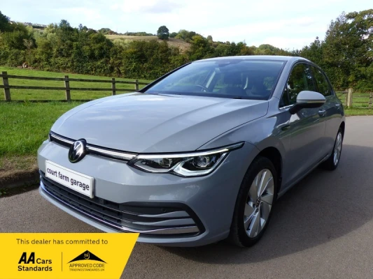 Volkswagen Golf STYLE TSI