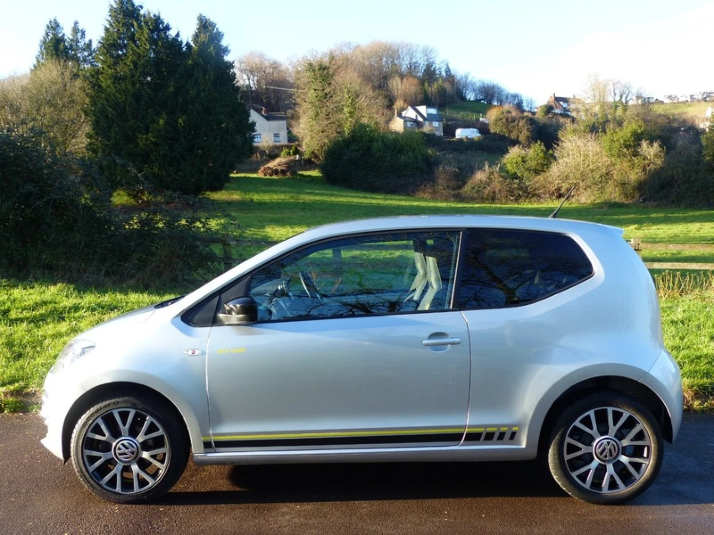 Volkswagen Up STREET UP